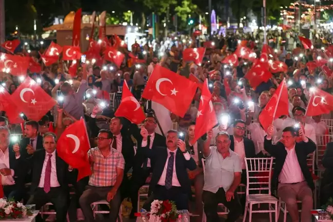 Uşak'ta 15 Temmuz Demokrasi ve Milli Birlik Günü Programı Düzenlendi