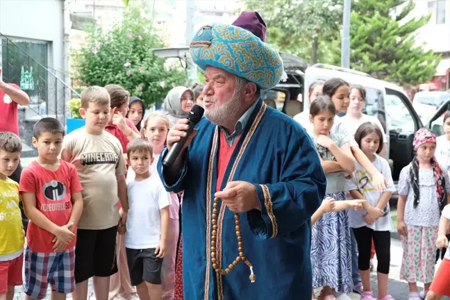 Fatsa'da Yaz Kur'an Kursu Öğrencilerine Dondurma İkramı