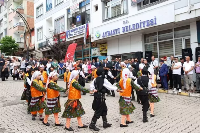 Ordu'da 916'ncı Aybastı Perşembe Yaylası Mustafa Pehlivan Yağlı Güreş ve Kültür Festivali Başladı