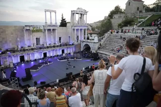 Çağdaş Klasik Müziğin Sıra Dışı İsmi Stjepan Hauser, Türkiye Konserlerine Hazırlanıyor