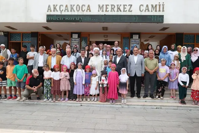 Diyanet İşleri Başkanı Ali Erbaş, Akçakoca'daki Kur'an kurslarını ziyaret etti