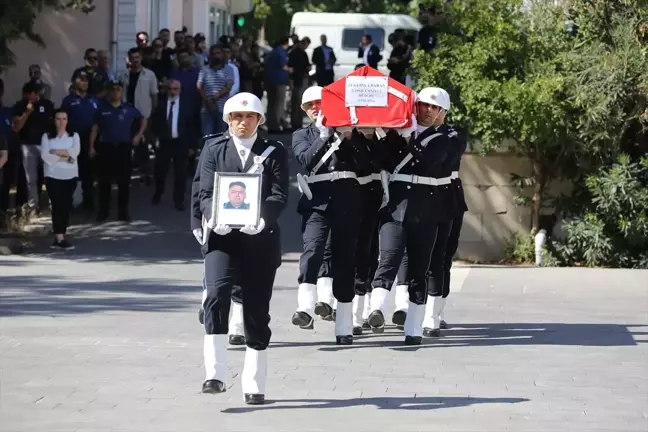 Şanlıurfa İl Emniyet Müdür Yardımcısı Zekeriya Baran'ın Cenazesi Kocaeli'de Defnedildi