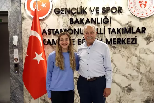 Eski Bakan Murat Başesgioğlu, Kastamonu'da 2024 Paris Olimpiyatlarına hazırlanan sporcuları ziyaret etti