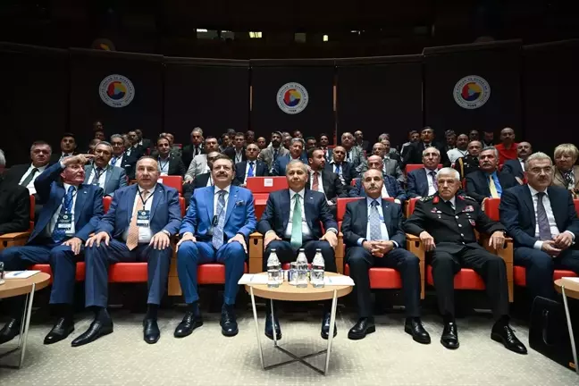 İçişleri Bakanı Ali Yerlikaya, TOBB Yöneticileriyle İstişare Toplantısı Yaptı