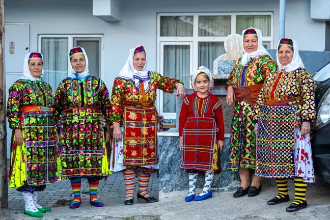 Tokat'ın Akarçay beldesinde geleneksel kıyafetler yaşatılıyor