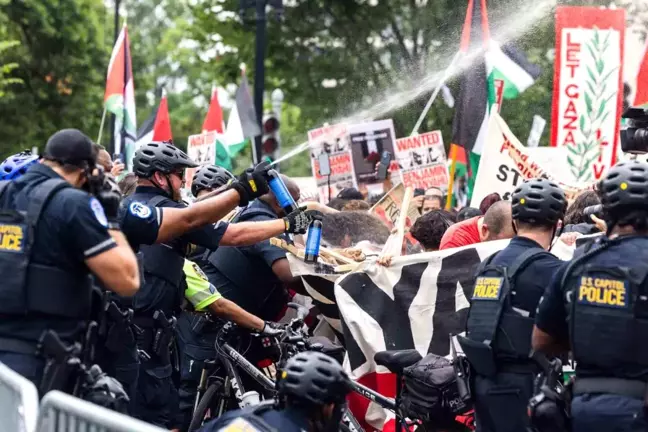 İsrail Başbakanı Netanyahu'nun Kongre Konuşması Protesto Edildi