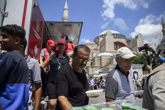 Ayasofya-i Kebir Cami-i Şerifi'nin ibadete açılışının 4. yıl dönümü kutlandı