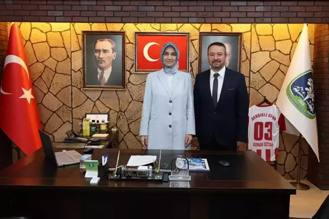 Afyonkarahisar Valisi Sandıklı'da İncelemelerde Bulundu