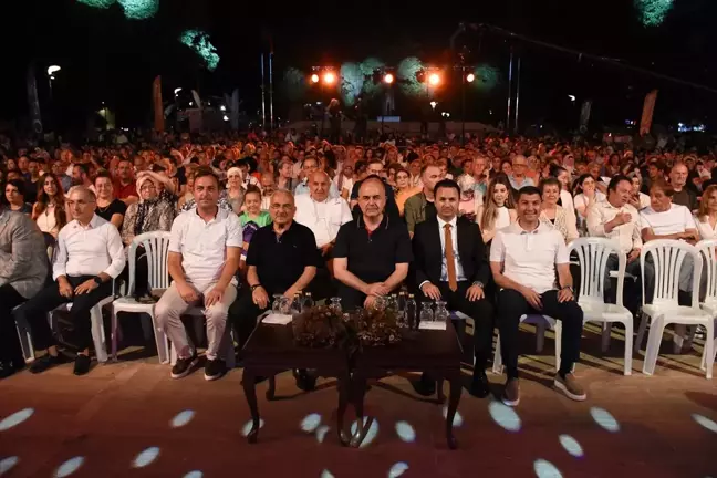 TRT Sanatçıları Şehir Konserleri Ordu'da yapıldı