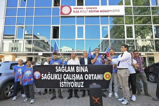 CHP Genel Başkan Yardımcısı Suat Özçağdaş, Çankaya İlçe Milli Eğitim Müdürlüğü binasının güvenli olmadığını belirterek, boşaltılmasını talep etti