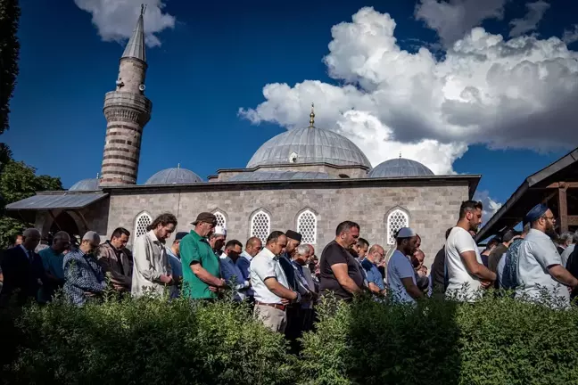 Erzurum, Ardahan, Ağrı, Erzincan, Iğdır ve Kars'ta Hamas lideri İsmail Heniyye'ye tepki