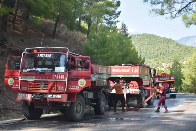 Antalya'da ormanlık alanda çıkan yangın kontrol altına alındı