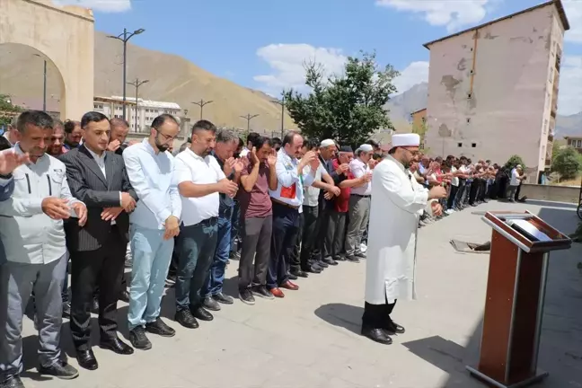 Van, Hakkari, Muş ve Bitlis'te Hamas lideri Heniyye için gıyabi cenaze namazı kılındı