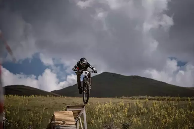 Downhill Türkiye Şampiyonası için Erzurum'da resmi antrenman yapıldı