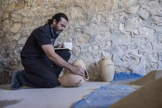 Akademisyen Atilla Batmaz, Urartu izlerini araştırıyor