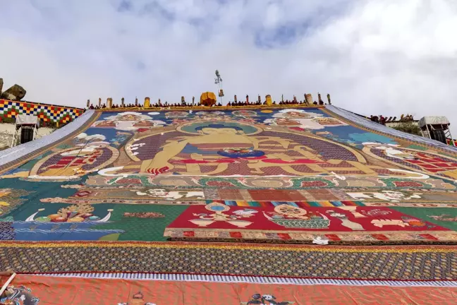 Lhasa'da Shoton Festivali Kutlamaları Başladı