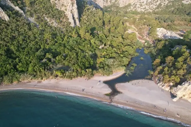 Antalya'nın doğal güzellikleriyle ünlü turizm merkezleri