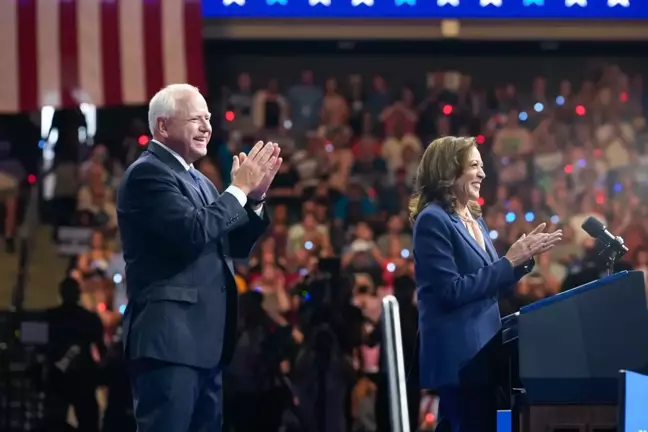 Kamala Harris, Başkan Yardımcısı Adayı Olarak Minnesota Valisi Tim Walz'ı Seçti