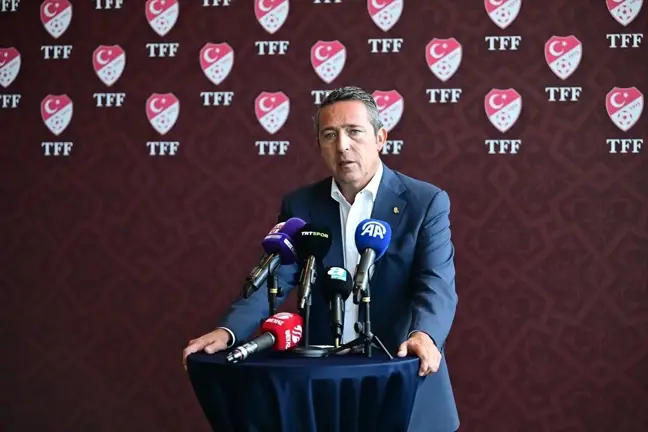 TFF Başkanı ve Kulüpler Birliği Vakfı Üyeleri Bir Araya Geldi