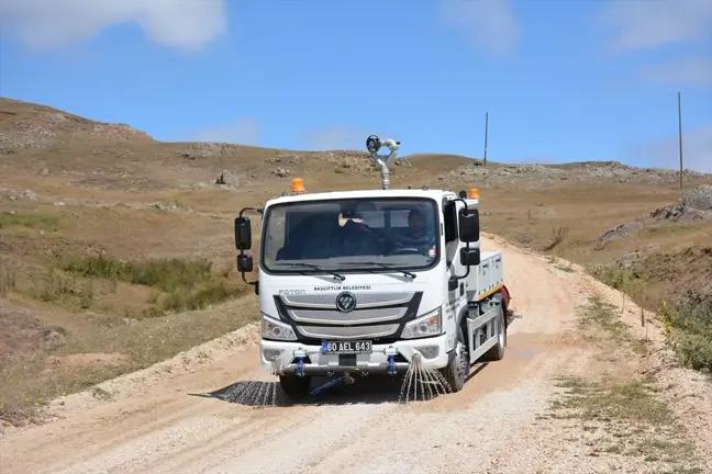 Tokat Başçiftlik ilçesinde yayla yollarında çalışma başlatıldı