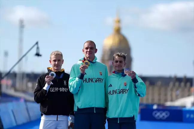 Paris 2024 Olimpiyat Oyunları'nda Türk yüzücülerden başarılı performans