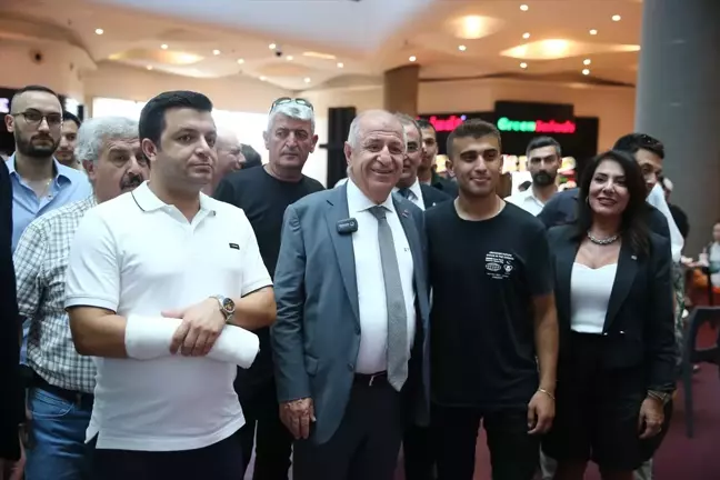 Ümit Özdağ Adana'da ziyaretler gerçekleştirdi