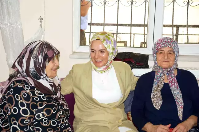 Aile ve Sosyal Hizmetler Bakanı Aydın'da Yaşlılarla Buluştu