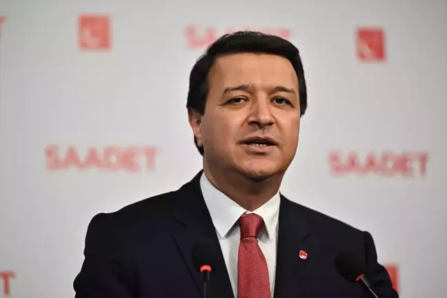 Saadet Partisi Genel Başkanvekili Mahmut Arıkan, parti genel başkanı seçimi için olağan kongrenin bekleneceğini bildirdi