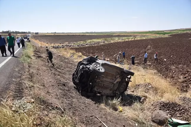 Siverek'te otomobil şarampole devrildi: 2 ölü, 2 yaralı