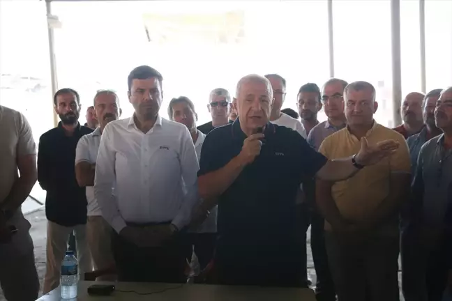 Ümit Özdağ, Hatay'ın Kırıkhan ve Reyhanlı ilçelerinde ziyaretlerde bulundu