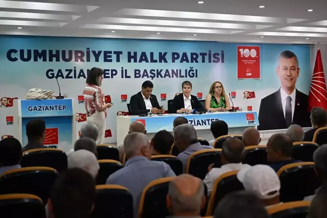 CHP Genel Başkan Yardımcısı Zeliha Aksaz Şahbaz Gaziantep'te Basın Toplantısı Düzenledi