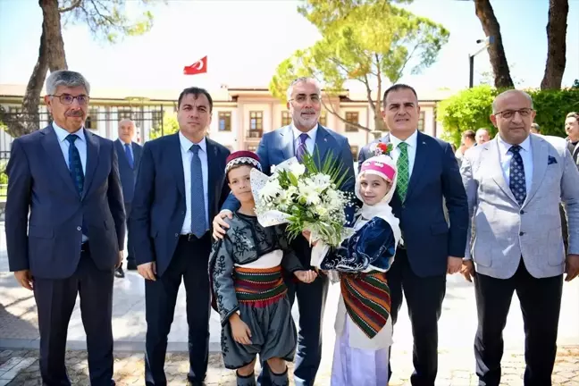 Bakan Işıkhan, Muğla'da AK Parti İl Danışma Meclisi Toplantısı'nda konuştu Açıklaması