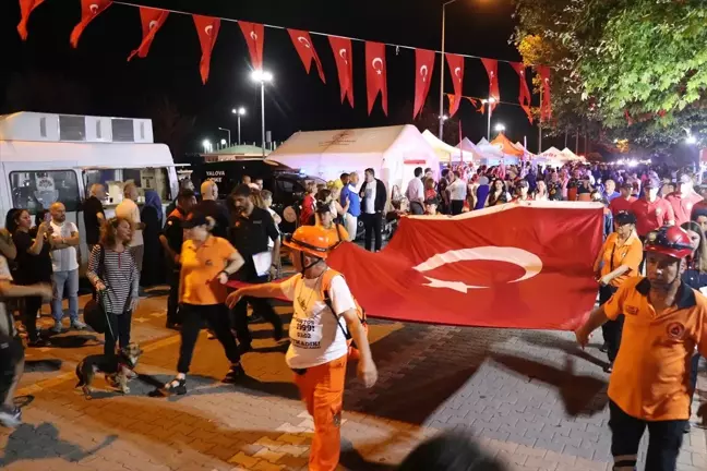 Yalova'da Marmara Depremi'nin 25. yılı anıldı