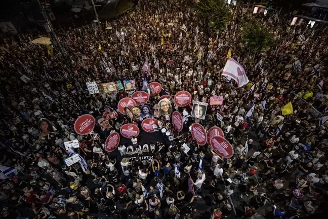 İsrailliler Gazze Şeridi'nde ateşkes ve esir takası anlaşması için gösteri düzenledi