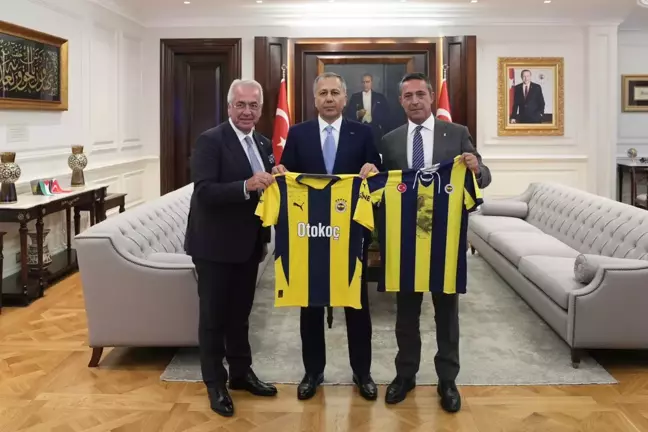 İçişleri Bakanı Ali Yerlikaya, Fenerbahçe Başkanı Ali Koç ve Heyetini Kabul Etti