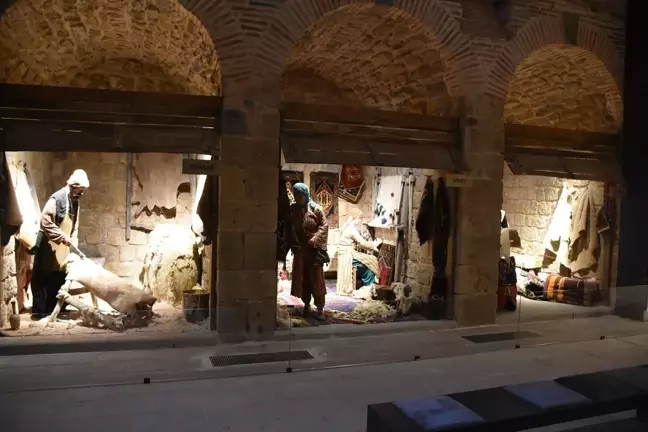 Niğde Kent Müzesi Yerli ve Yabancı Turistlerin İlgi Odağı