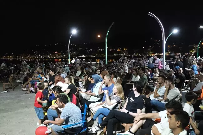 Giresun Bulancak'ta Açık Hava Sinema Etkinliği Düzenlendi