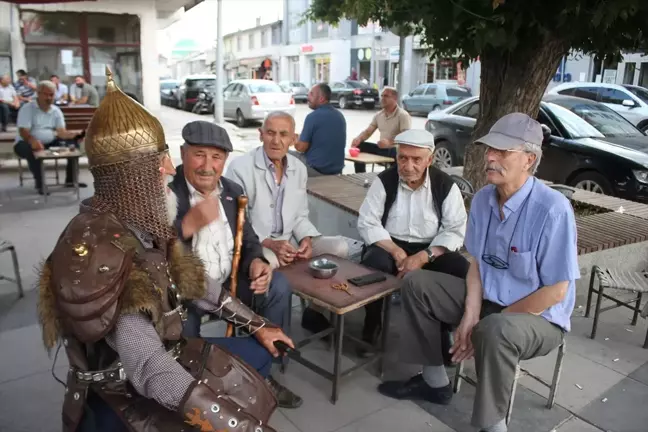 70 Yaşındaki Hasan Keskin, Malazgirt Zaferi'nin 953. Yıl Dönümü Kutlamalarına Katılacak