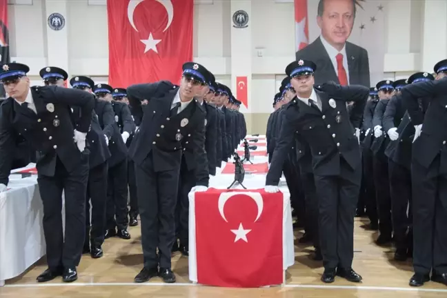 Erzincan Polis Meslek Eğitim Merkezi'nde Mezuniyet Töreni Düzenlendi