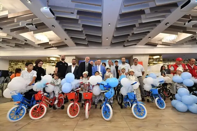 Gaziantep Vakıflar Bölge Müdürlüğü tarafından sünnet şöleni düzenlendi