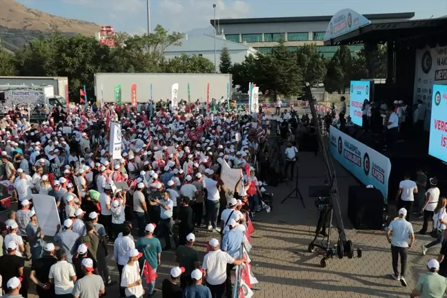 HAK-İŞ Genel Başkanı Mahmut Arslan: Yerel seçimlerin ardından işten çıkarmalar ve sürgünler oldu