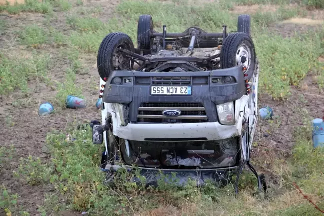 Çorum'da tarım işçilerini taşıyan minibüs devrildi: 13 yaralı