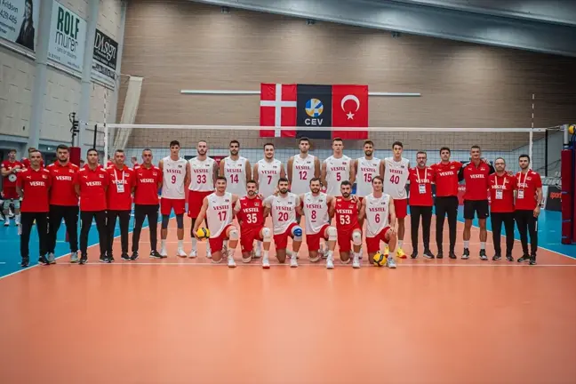 A Milli Erkek Voleybol Takımı Danimarka'ya 3-0 yenildi