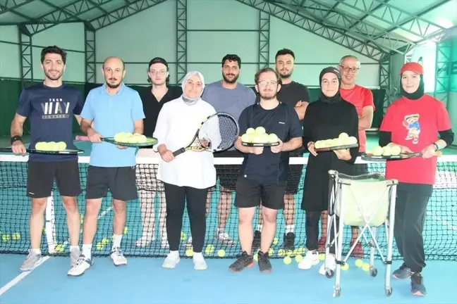 Erzurum'da Mevlana Vadisi'nde Yeni Tenis Kortu Hizmete Açıldı