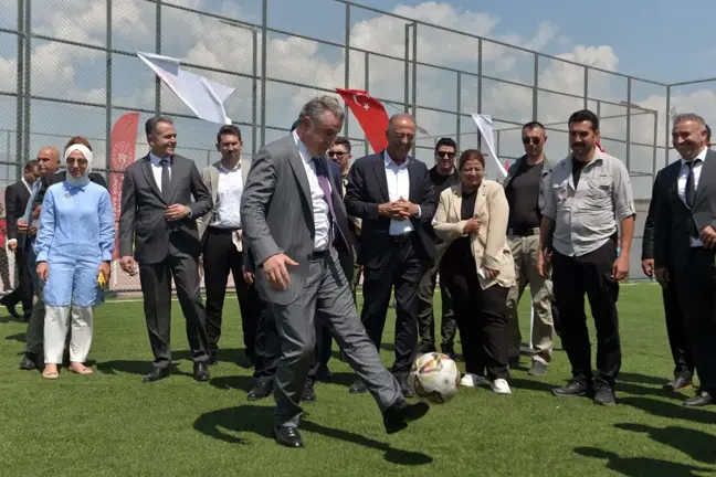 Bakan Bak: Hatay Stadı'nın ihalesi yapılacak