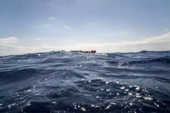 Batı Afrikalı Göçmenler İspanya'ya Ulaşmak İçin Hayatlarını Riske Atıyor