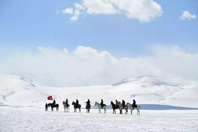 Recep Çavdar'ın yönettiği 'Zemberek' filmi iki ödül aldı