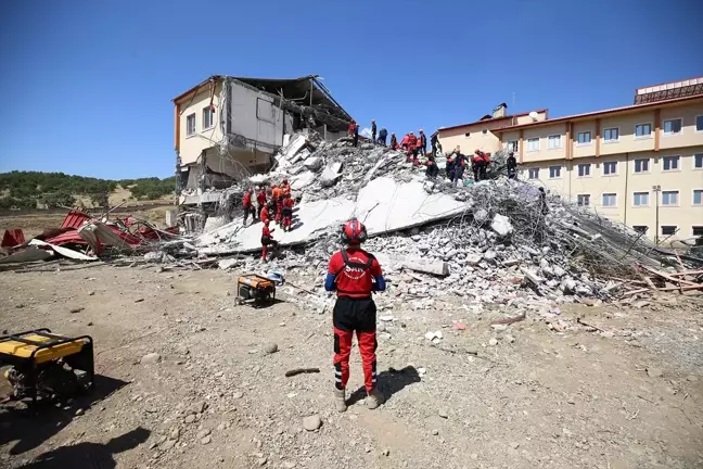 Bingöl'de Deprem Saha Tatbikatı Gerçekleştirildi