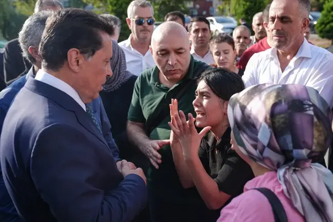 Küçükçekmece'de Metrobüs Kazasında Hayatını Kaybeden Ferhat Uçar'ın Cenazesi Toprağa Verildi