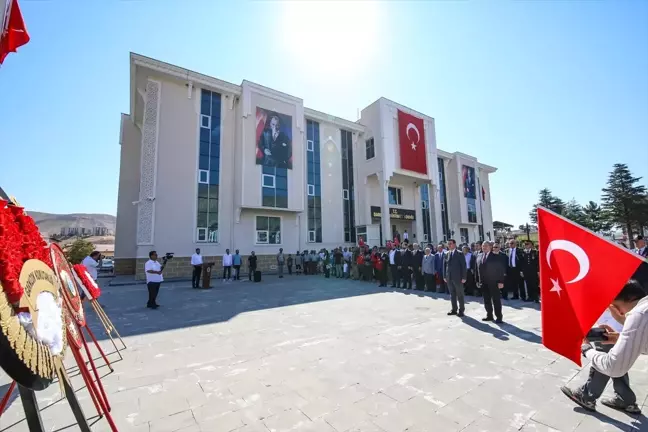 Darende'de Geleneksel Zengibar Karakucak Güreş ve Kültür Festivali Başladı